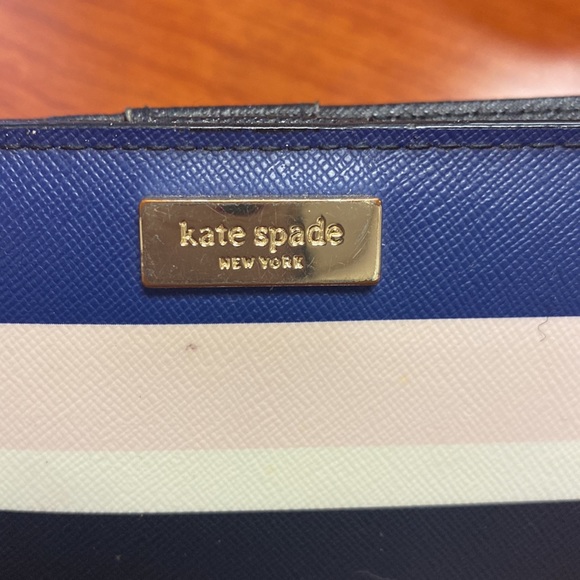 Wallet - Picture 2 of 3